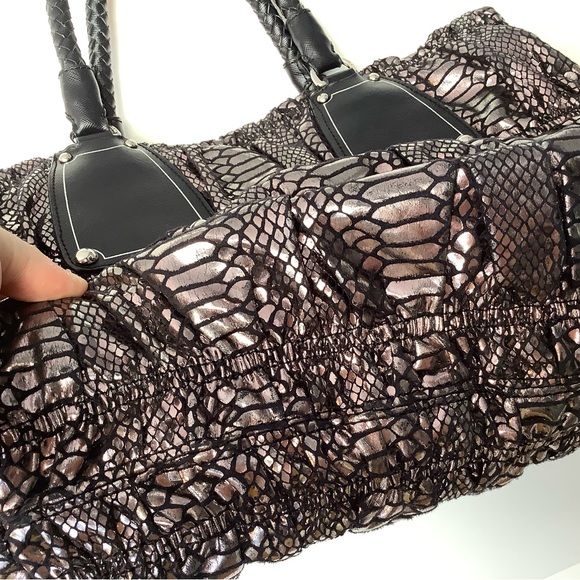 Luxurius Snake Print Leather Bag - Picture 3 of 6